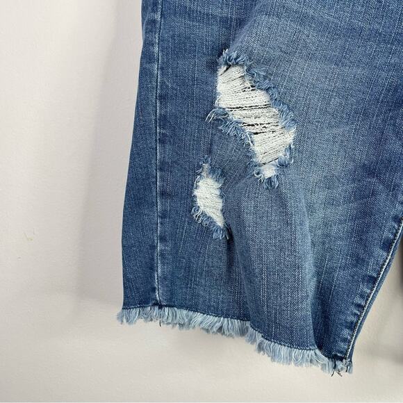 Kut from the Kloth Sophie Stretch Denim Distressed Bermuda jean shorts womens 8 - Picture 4 of 13
